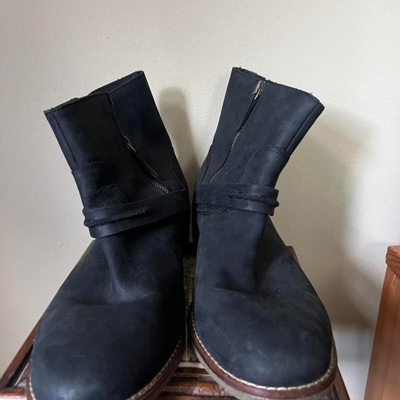 Sperry seaport Ankle Boots Black Leather Moto Western Buckle Strap Casual - Picture 1 of 8